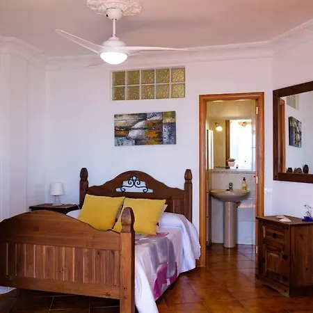 Holiday home Ocean View Studio Apt * Incredible Views * Terrace *